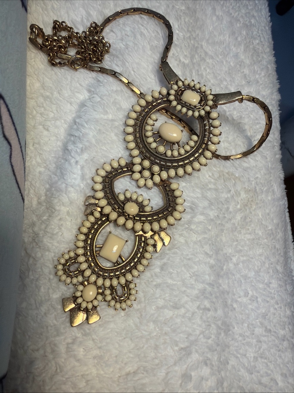 Stella & Dot Statement Cream Bead Pendant Necklace - 19”